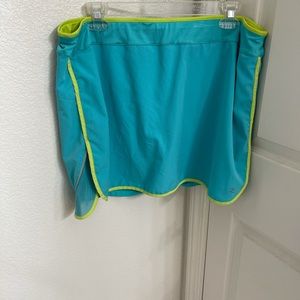 IZOD XL Performance Basix Skort
